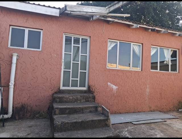 3 BEDROOM HOUSE FOR SALE IN AUSTERVILLE